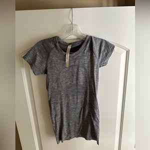 Lululemon Grey Swiftly Shirt